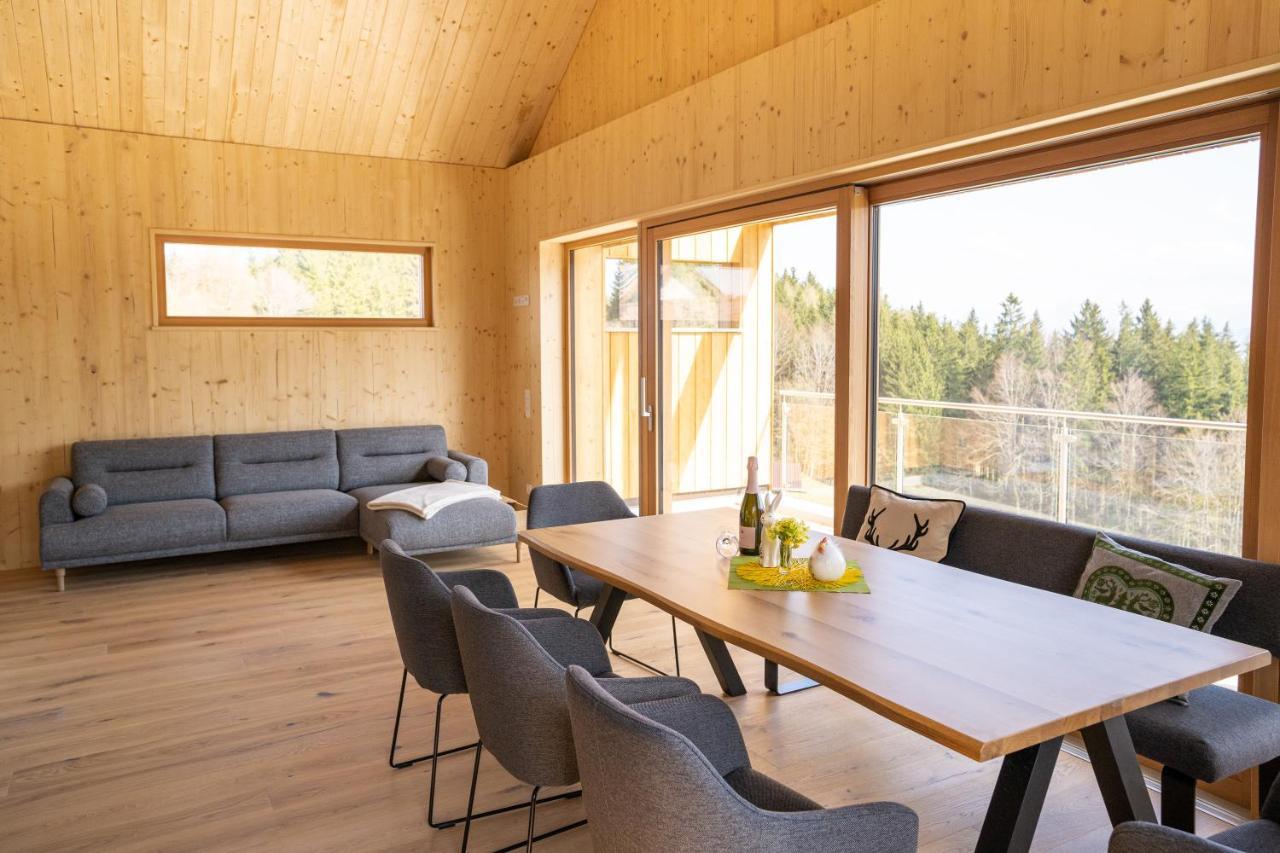 Apartamento Holzhaus "Zum Schwarz'N" Aurach am Hongar Exterior foto