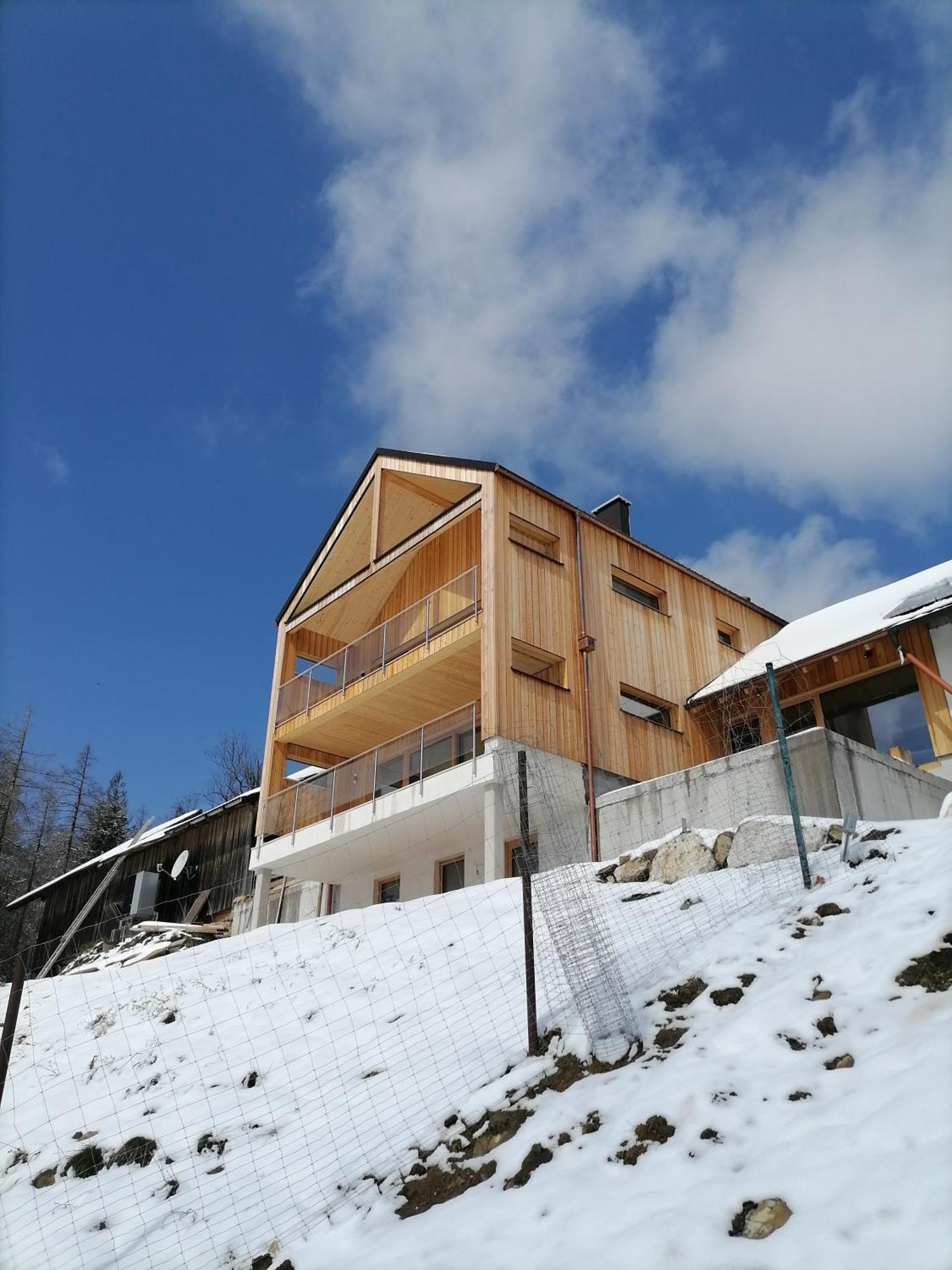 Apartamento Holzhaus "Zum Schwarz'N" Aurach am Hongar Exterior foto