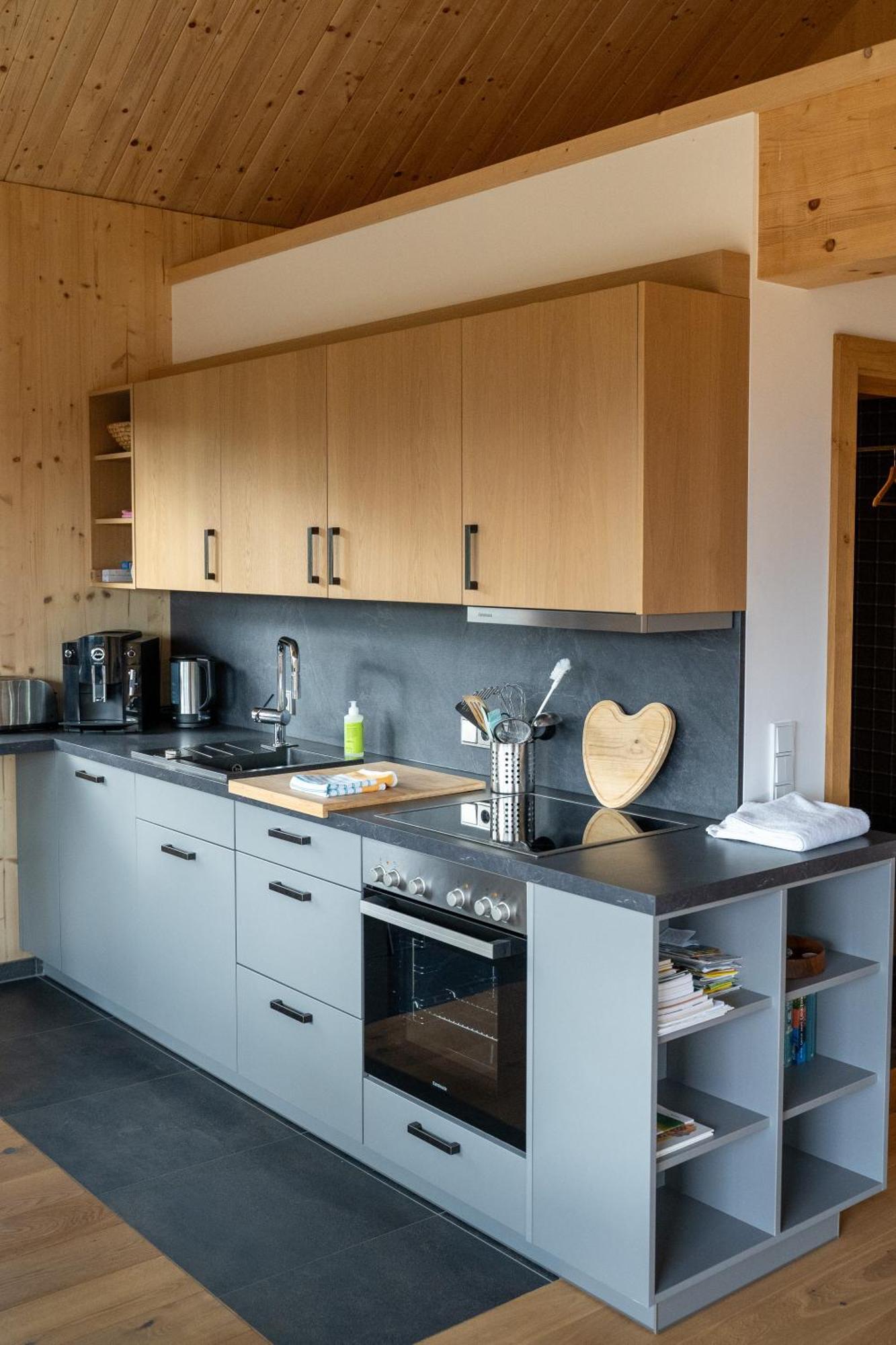 Apartamento Holzhaus "Zum Schwarz'N" Aurach am Hongar Exterior foto