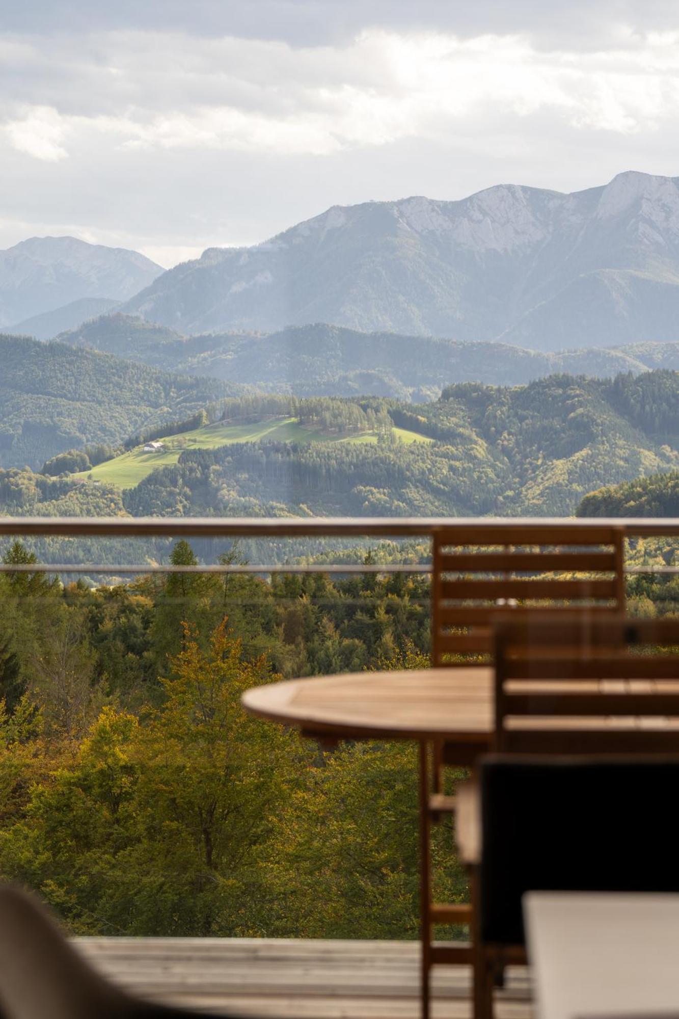 Apartamento Holzhaus "Zum Schwarz'N" Aurach am Hongar Exterior foto